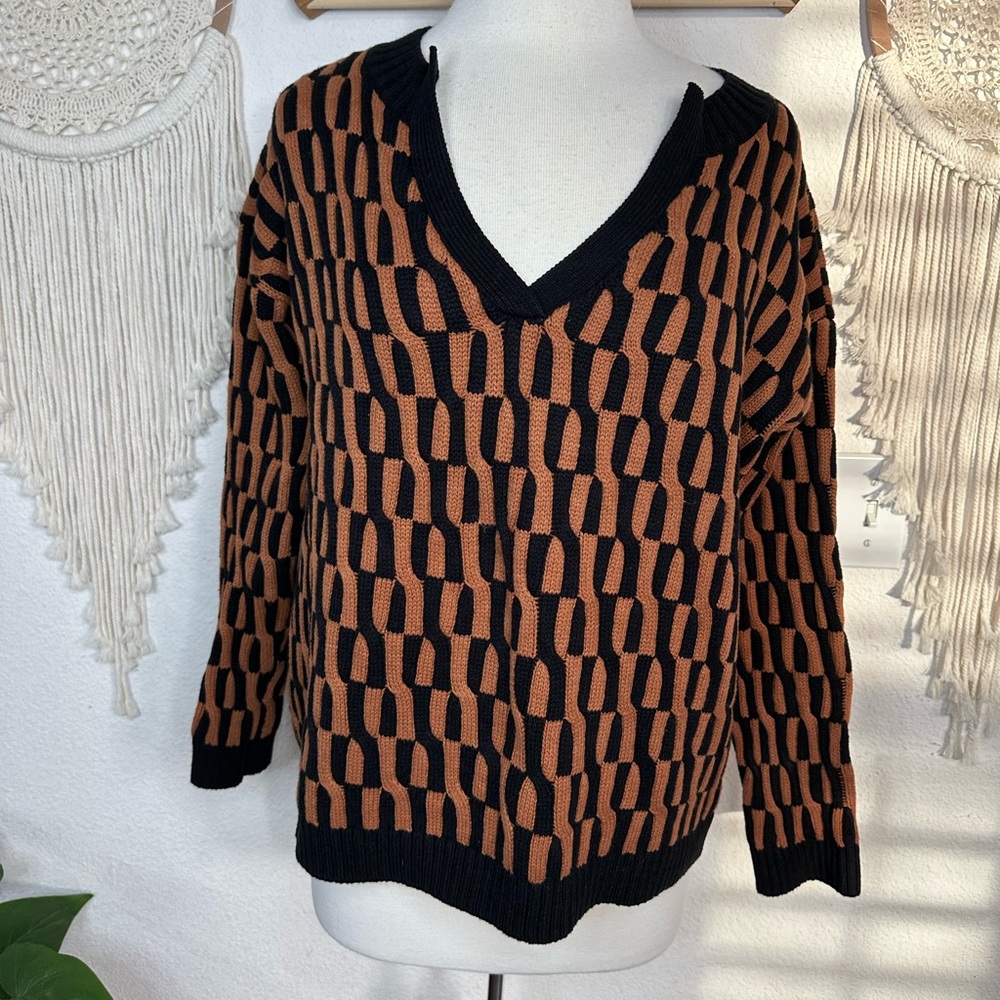 Cable Stitch Chic V-Neck Black and Brown Sweater with Geometric Design medium